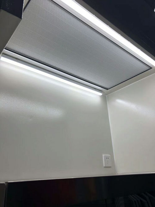 超凈工作臺高效過濾器安裝現(xiàn)場 超凈工作臺高效過濾器安裝現(xiàn)場